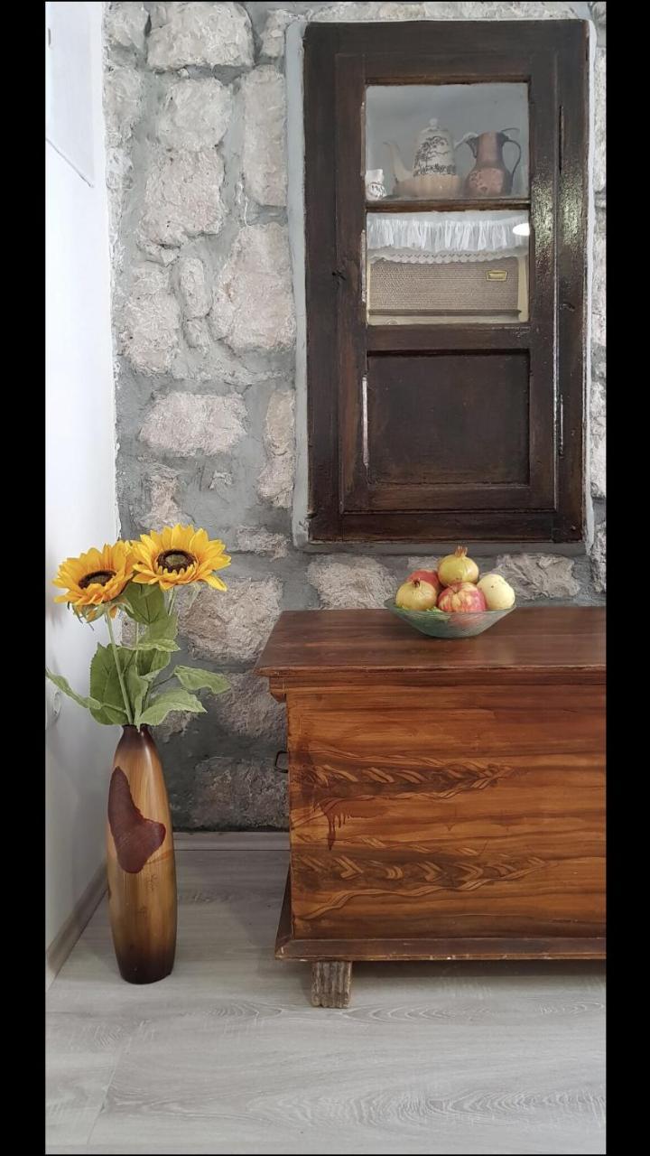 Charming House Lovro Prožura Exterior foto
